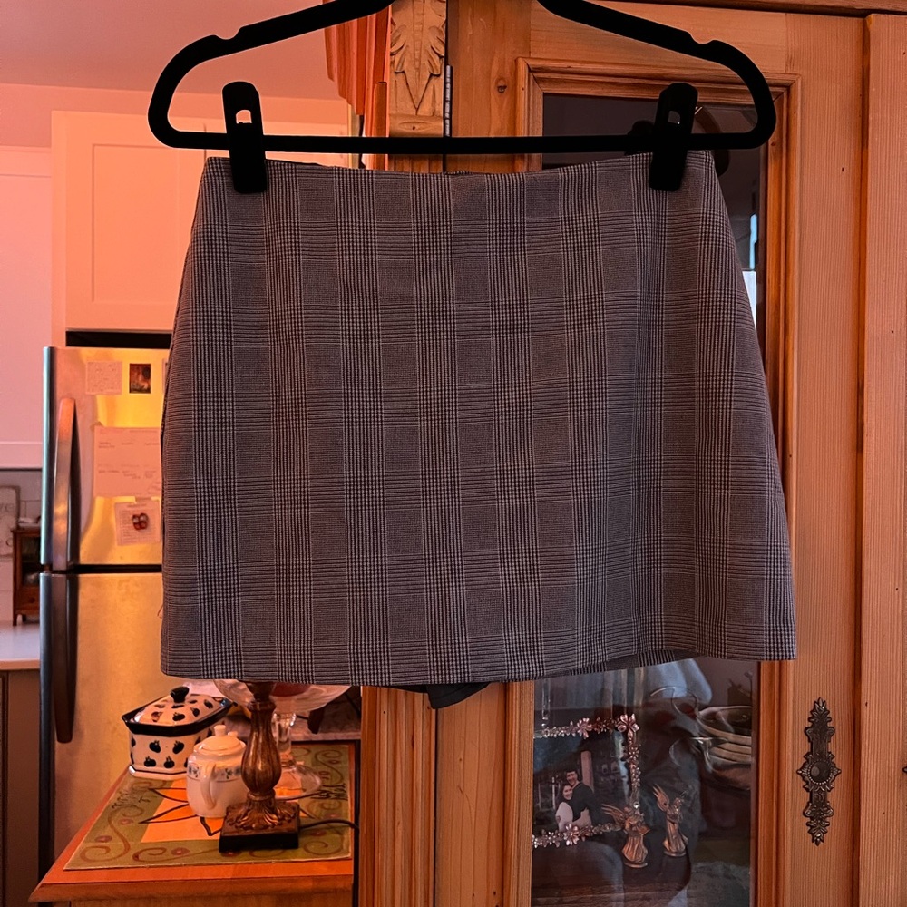 Abercrombie & Fitch Gray Checkered Mini Skort
